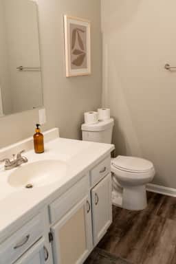 Quiet and Comfortable 2 BD in Duplex