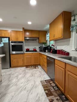 Spacious 4 BD 2 Bath in Quiet area avail July