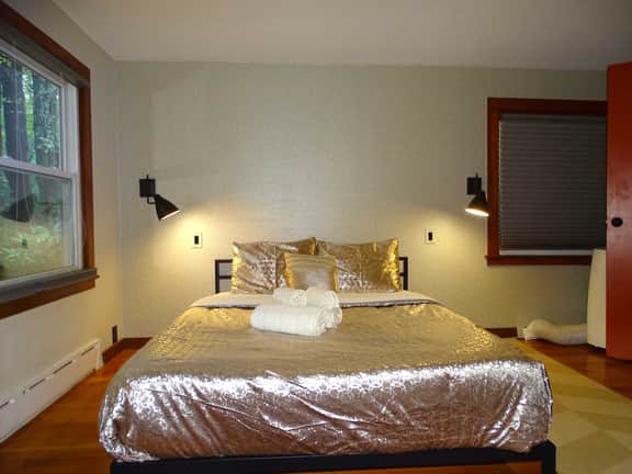 Beautiful Guest Cabin on Quiet Estate