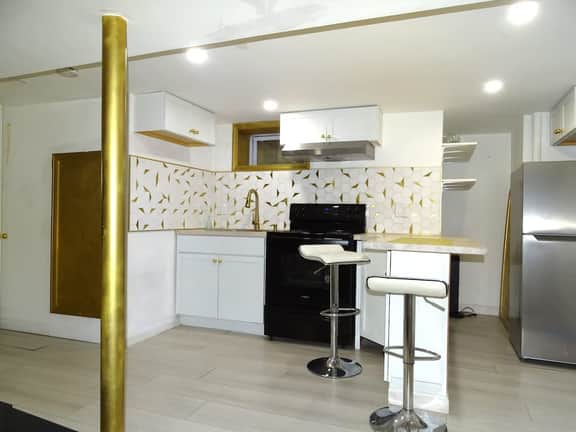 Cozy 1 Bed Apt in Randolph