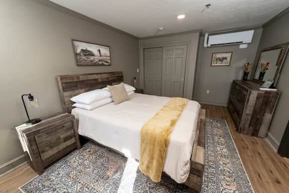 Farm Room: The Inn at Fireside Tavern Sherborn