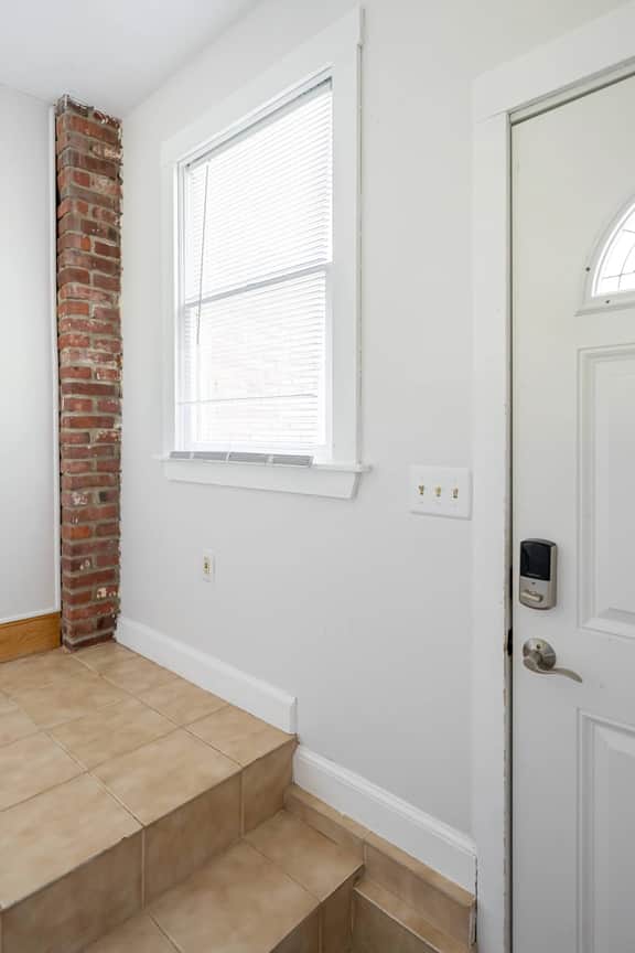 Spacious Two Bedroom Apartment 