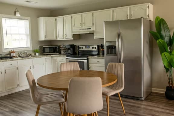 Quiet and Comfortable 2 BD in Duplex