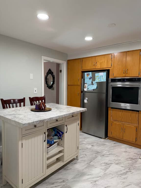 Spacious 4 BD 2 Bath in Quiet area avail July