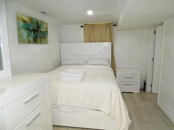 Cozy 1 Bed Apt in Randolph