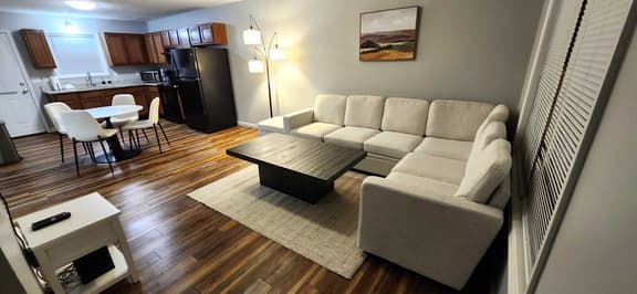 Quiet and Comfortable 2 BD Duplex